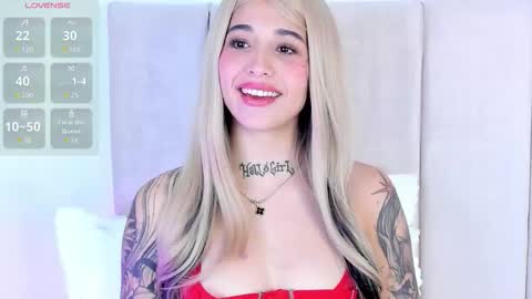 Shelly online show from November 2025 04:01:02 AM