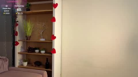 Erica online show from March 2026 08:15:02 PM