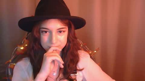 Una online show from November 2025 01:54:02 PM