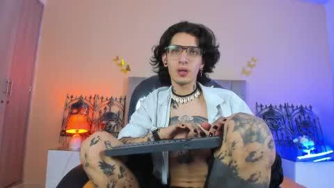 Snapshot of vergil_noir chatting on May 2026 04:53:02 AM vergil_noir online show from May 2026 04:53:02 AM