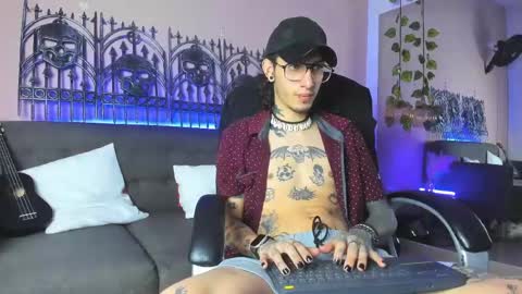 Snapshot of vergil_noir chatting on May 2026 04:32:02 AM vergil_noir online show from May 2026 04:32:02 AM