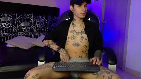 Snapshot of vergil_noir chatting on June 2026 04:18:02 AM vergil_noir online show from June 2026 04:18:02 AM