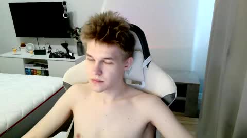 Snapshot of veritas_in_vine chatting on April 2026 11:44:01 AM Veritas online show from April 2026 11:44:01 AM