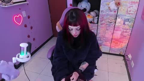     online show from November 2025 12:22:01 AM