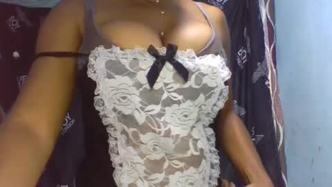 verolla31 online show from December 2024 01:48:02 AM