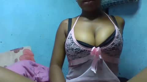 verolla31 online show from February 2025 04:33:01 PM