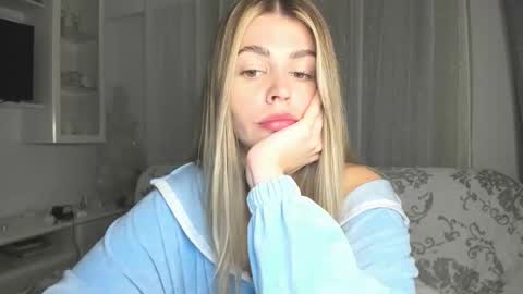 Lolitalolz online show from February 2026 06:56:01 PM