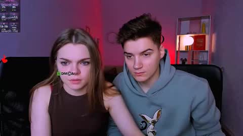 Ronni online show from November 2025 08:22:01 PM