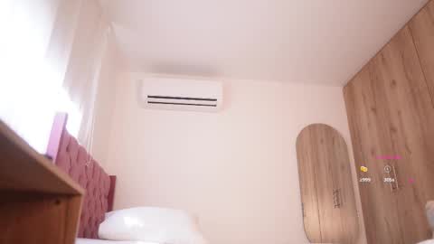 Snapshot of veronica_mendez1 chatting on March 2026 02:56:02 PM Veronica online show from March 2026 02:56:02 PM