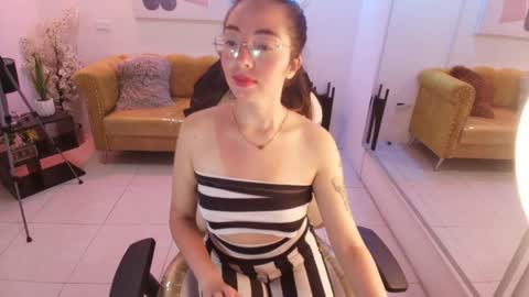 Snapshot of veronica_miiller chatting on May 2026 07:22:01 PM veronica online show from May 2026 07:22:01 PM