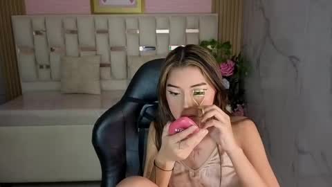 veronicaa_s online show from May 2026 08:07:02 PM
