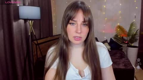 Snapshot of veronicafreman chatting on April 2026 05:03:01 AM Veronica online show from April 2026 05:03:01 AM