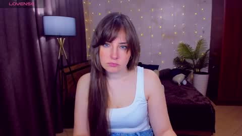 Snapshot of veronicafreman chatting on May 2026 06:07:01 AM Veronica online show from May 2026 06:07:01 AM