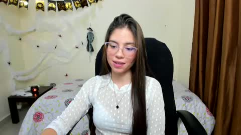 Veronica Miller online show from October 2025 12:36:02 AM