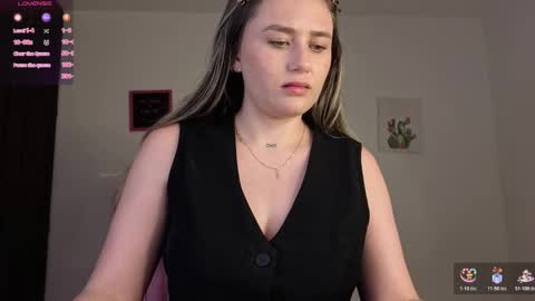 Vero online show from December 2025 03:01:02 AM