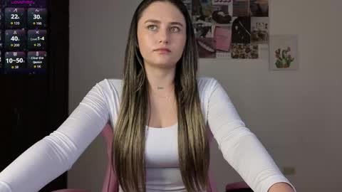 Snapshot of veronika__winslow_ chatting on June 2026 06:09:01 AM Vero online show from June 2026 06:09:01 AM