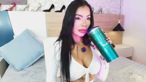 Snapshot of veronikali chatting on May 2026 08:05:02 PM Veronikali online show from May 2026 08:05:02 PM