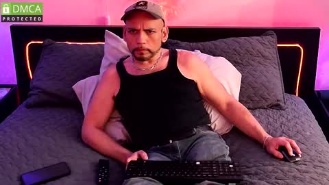 VersPig7 online show from February 2025 06:00:02 PM