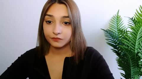 Snapshot of veryveryshygirl chatting on April 2026 11:08:02 AM Ana online show from April 2026 11:08:02 AM