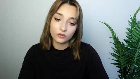 Snapshot of veryveryshygirl chatting on May 2026 11:59:01 AM Ana online show from May 2026 11:59:01 AM