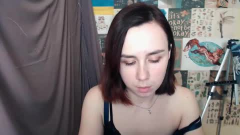 veryveryvery_shy online show from January 2025 09:44:02 AM