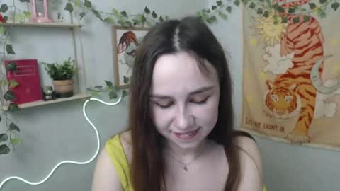 Snapshot of veryveryvery_shy chatting on April 2026 05:50:02 PM veryveryvery_shy online show from April 2026 05:50:02 PM