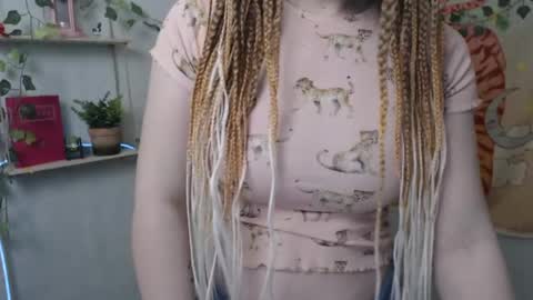 Snapshot of veryveryvery_shy chatting on May 2026 05:46:02 AM veryveryvery_shy online show from May 2026 05:46:02 AM