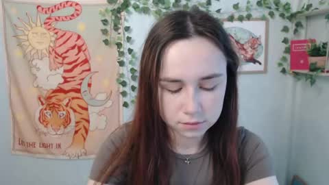 Snapshot of veryveryvery_shy chatting on June 2026 05:54:02 AM veryveryvery_shy online show from June 2026 05:54:02 AM