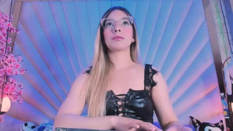 Vesper Velvet  online show from April 2026 05:19:01 AM