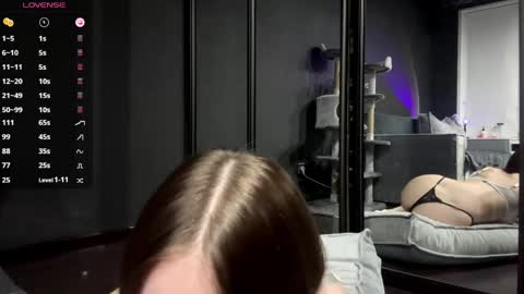 Snapshot of vestaszanto chatting on April 2026 08:57:02 PM Esta online show from April 2026 08:57:02 PM
