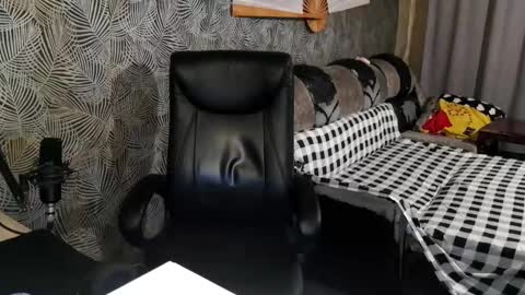 vialeras online show from February 2025 12:30:01 AM