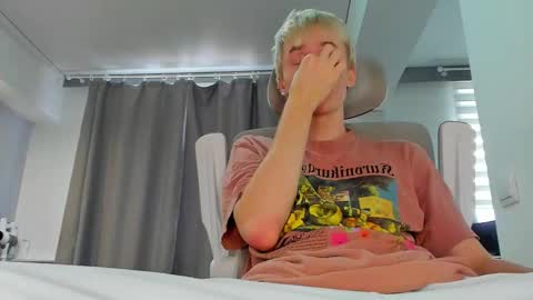 vibemygirl online show from November 2025 08:37:02 AM