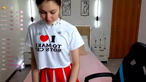 Snapshot of vibetwinkle chatting on May 2026 07:47:01 AM vibetwinkle online show from May 2026 07:47:01 AM
