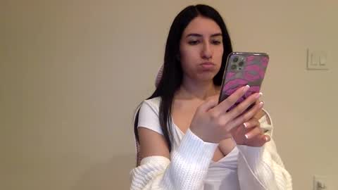 Snapshot of vibingwithchloe chatting on January 2025 08:24:01 AM chloe online show from January 2025 08:24:01 AM