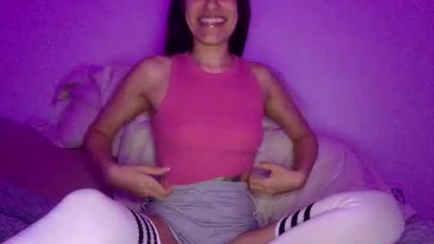 Snapshot of vibingwithchloe chatting on January 2025 12:46:01 AM chloe online show from January 2025 12:46:01 AM