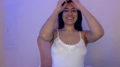 Snapshot of vibingwithchloe chatting on September 2025 09:23:02 AM chloe online show from September 2025 09:23:02 AM