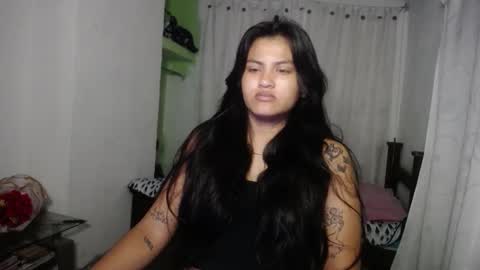 nahomy online show from November 2025 07:07:03 AM