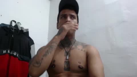 Victor cardenas online show from November 2025 09:03:02 PM