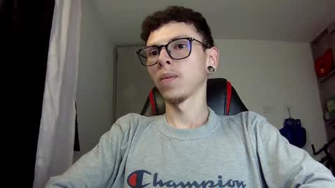 Snapshot of vicent_brais chatting on December 2024 02:03:02 AM Vicent Brais online show from December 2024 02:03:02 AM