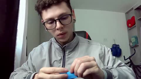 Snapshot of vicent_brais chatting on December 2024 12:47:01 PM Vicent Brais online show from December 2024 12:47:01 PM