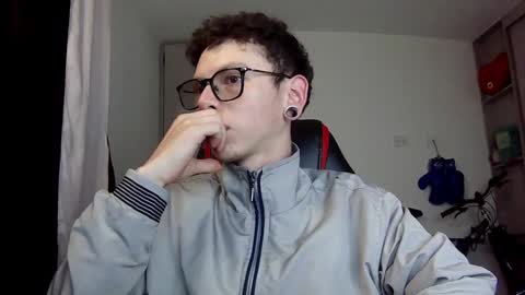 Snapshot of vicent_brais chatting on December 2024 08:20:01 AM Vicent Brais online show from December 2024 08:20:01 AM