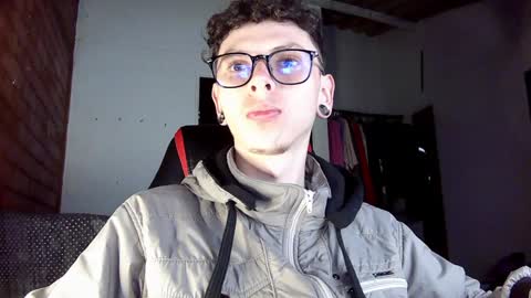 Snapshot of vicent_brais chatting on January 2025 11:02:01 PM Vicent Brais online show from January 2025 11:02:01 PM