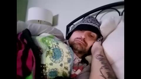 Snapshot of viciouzz1 chatting on November 2025 05:43:01 AM viciouzz1 online show from November 2025 05:43:01 AM