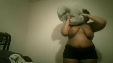 Snapshot of vickiryder56 chatting on June 2026 03:00:01 AM vickiryder56 online show from June 2026 03:00:01 AM