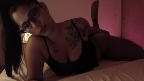 Snapshot of vicky_crazy chatting on May 2026 02:41:01 AM Vicky online show from May 2026 02:41:01 AM