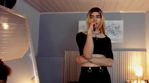 Snapshot of vicky_fant4sy chatting on January 2026 01:57:01 PM Vicky online show from January 2026 01:57:01 PM