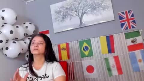 Snapshot of vicky_fant4sy chatting on June 2026 11:47:02 AM Vicky online show from June 2026 11:47:02 AM
