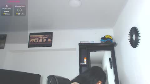 Snapshot of vicky_hotmilf chatting on April 2026 08:20:02 AM Vicky online show from April 2026 08:20:02 AM