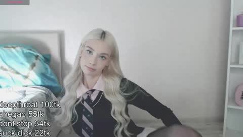 Snapshot of vickyfuckingdoll chatting on June 2026 12:22:01 AM vickyfuckingdoll online show from June 2026 12:22:01 AM