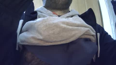 VictorHume online show from November 2025 04:05:01 PM